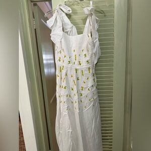 NWT - Fanm Mon white linen bow shoulders embroidered dress - midi - medium